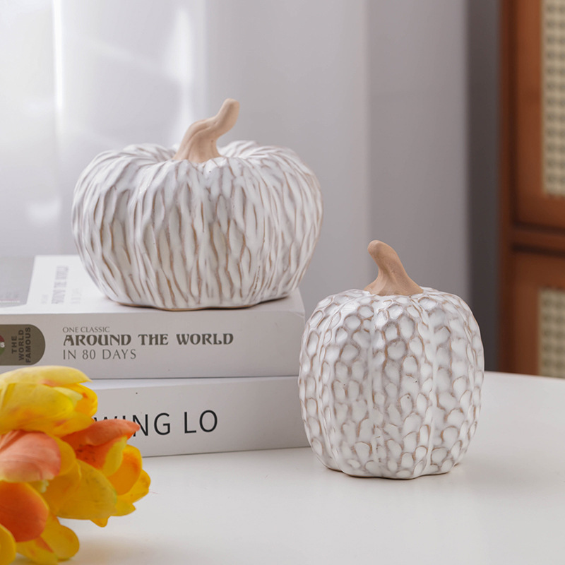 Cross-border autumn Halloween pumpkin tabletop decorations, ceramic ornaments, simple art, festive atmosphere, sense of ceremony