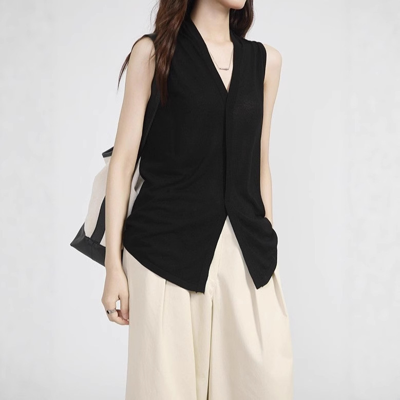 Lightweight and Comfortable Dark Floral Linen Row Style Paper-Thin Lazy Shoulder-Length/Short Knit Vest
