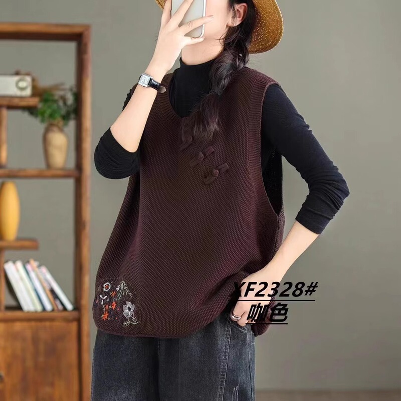 Vintage Artistic Embroidered Knitted Vest Women's 2024 Summer New Round Neck Cotton Sweater Vest