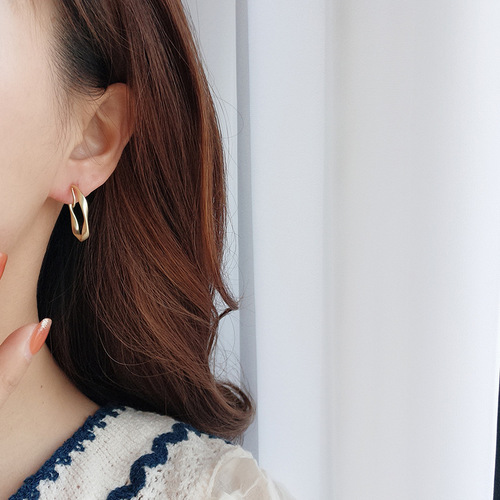 High-end hoop earrings, frosted matte color, textured earrings, temperament earrings, earrings, mosquito coil discs, non-pierced earrings
