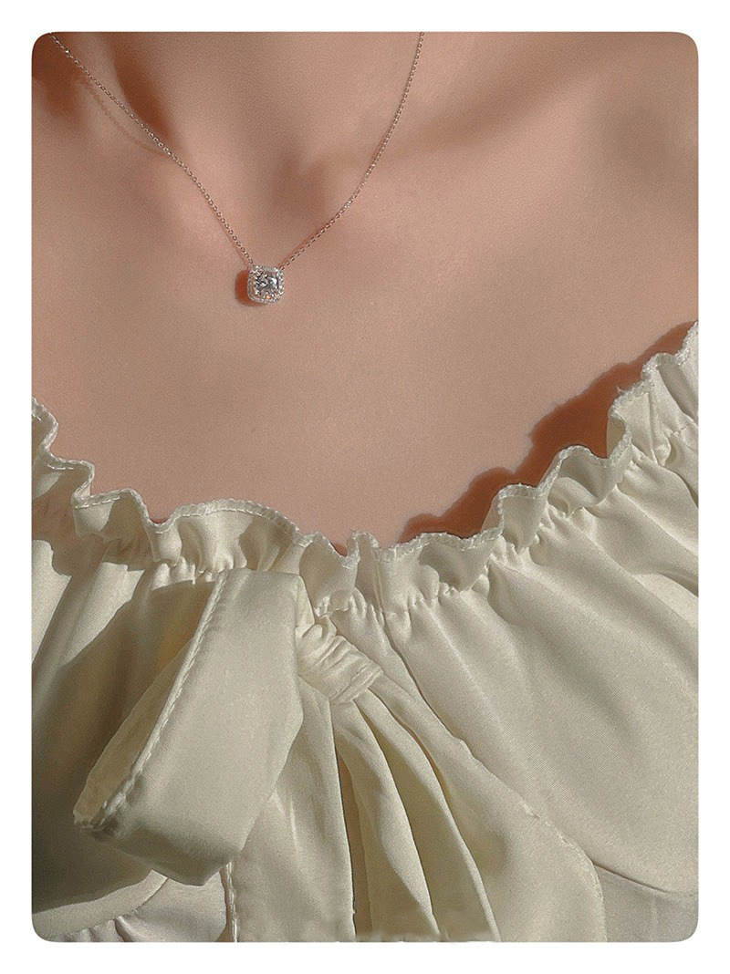 Geometric Pattern Women'S Gender Elegant Basic Streetwear Geometric Titanium Steel Copper Inlay Zircon Pendant Necklace