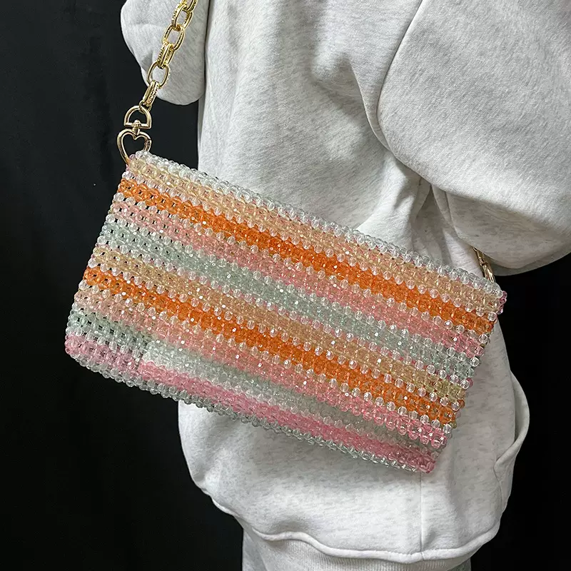 新款单肩包流行2025精致甜美风小方包彩虹色少女时尚单肩串珠包