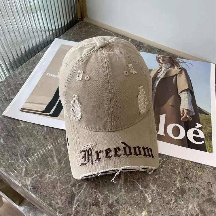 Primavera y verano nuevo estilo de moda personalizado con gorra de bisel cuadrado, gorra de béisbol agujero suave, gorra de corte de moda para mujeres, gorra de lengua para hombres