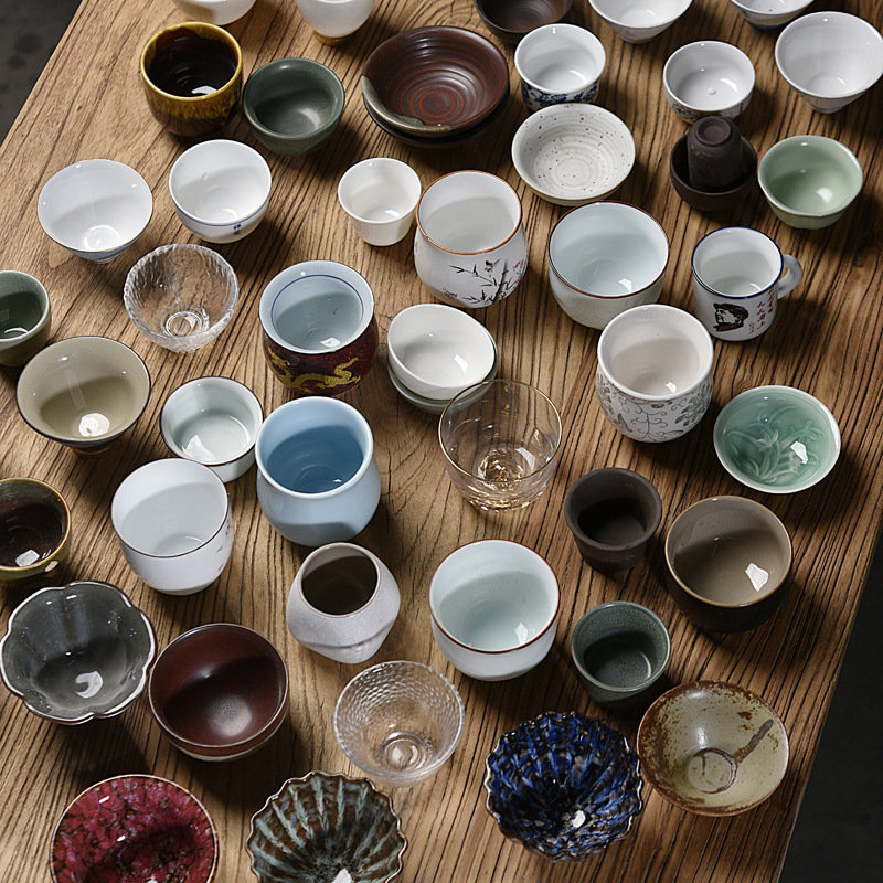 무작위 찻잔 6개