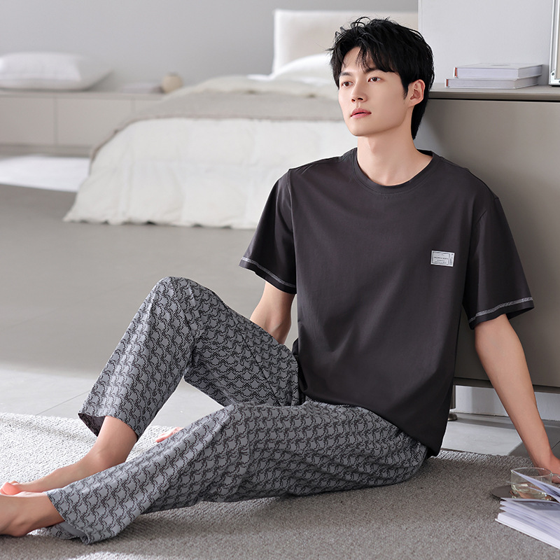 パジャマ男の夏の薄い綿の半袖のズボンの薄いタイプの夏は家の服の大きいサイズの230斤のスーツを着ることができます。