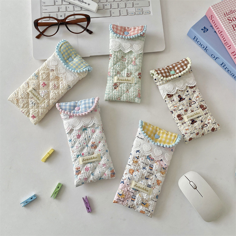 5782 Quilted Padded Soft Eyeglasses Storage Bag for Girls, Portable Anti-Pressure Sunglasses Storage Pouch, On-The-Go Eyeglasses Case