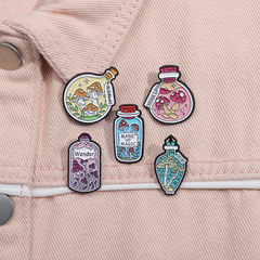 Personalized Design Mushroom Cultivation Container Bottle Shaped Cute and Exquisite Alloy Badges Accessory Niche and Versatile Brooch