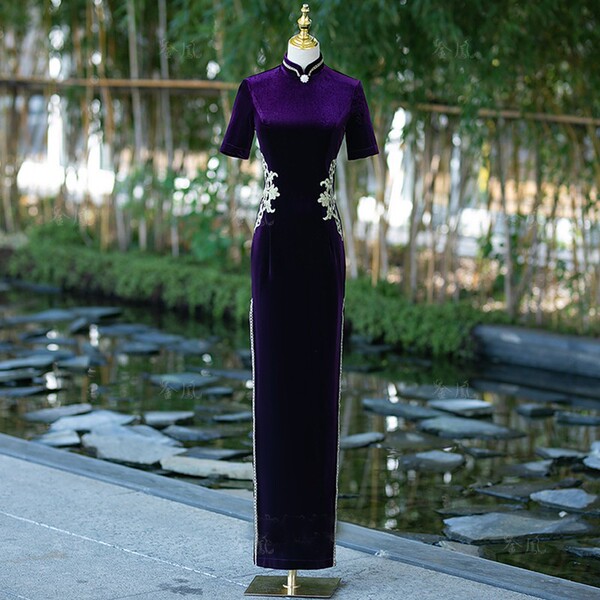 Long elite elegant cheongsam