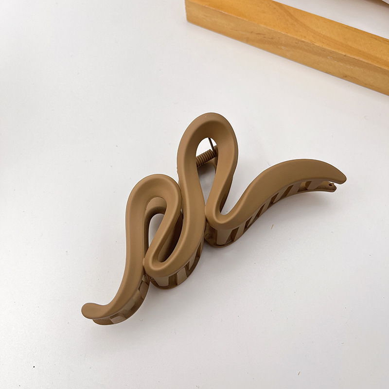 Accesorios para el cabello coreanos Clip de sensación premium de verano Clip de tiburón en la parte posterior de la cabeza