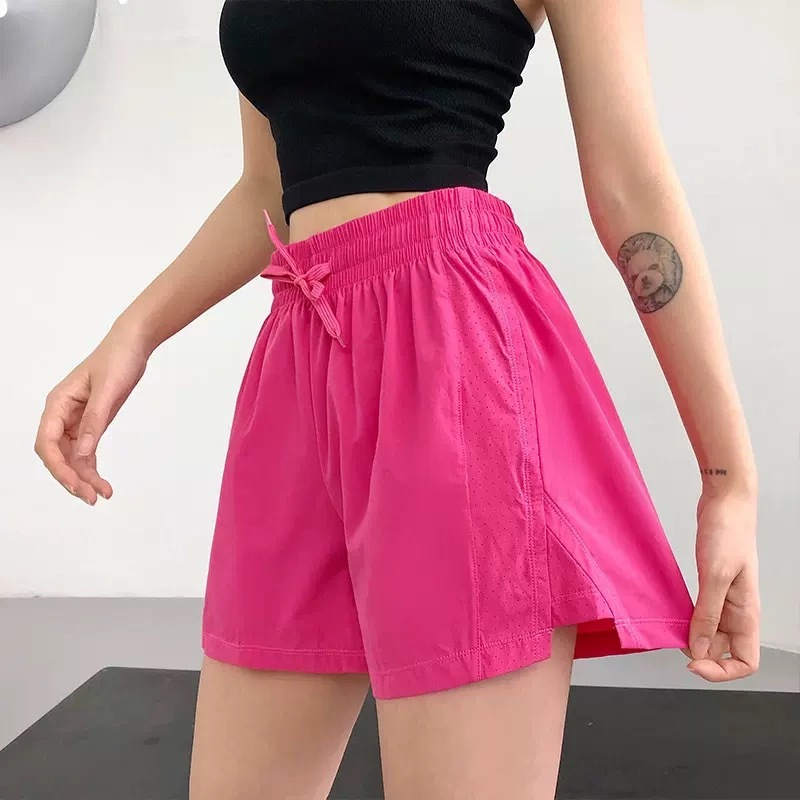 新しいスポーツショーツ女性の夏の偽ツーピース露出防止ヨガパンツメッシュ通気性速乾性ランニングフィットネスショーツ|undefined