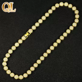 项链;手链;石英表