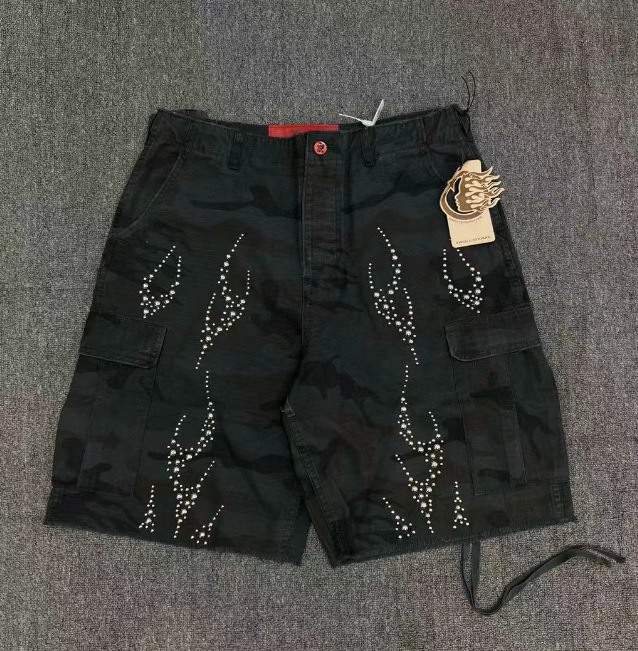Hellstar Studios Cargo Shorts Camo Studded Flame Black