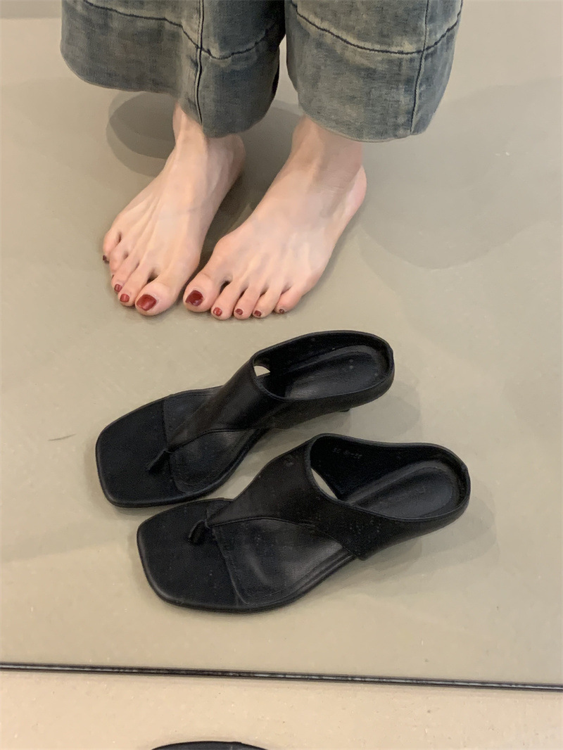French Retro Kitten Heel Thong Sandals