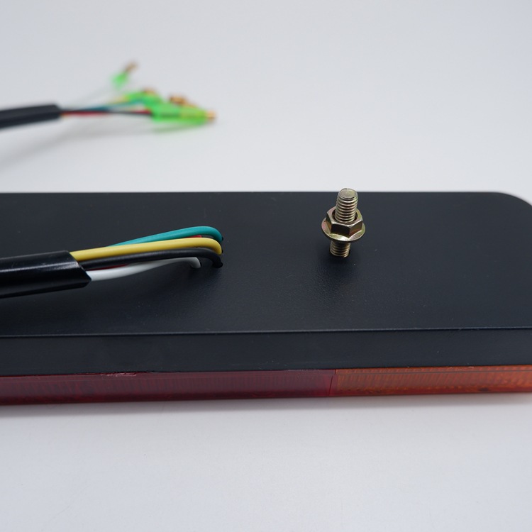 23200287391_1994435677