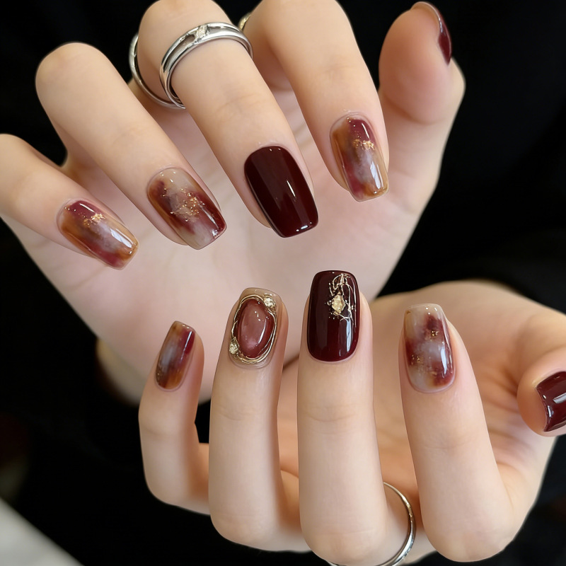 New Year's Handmade Wearable Nails Amber Caramel Cherry Red Accessible Luxury Cat's Eye Gold Foil Fashion Nail Stickers Whitening New Year's Handmade Wearable Nails Amber Caramel Cherry Red Accessible Luxury Cat's Eye Gold Foil Fashion Nail Stickers Whitening