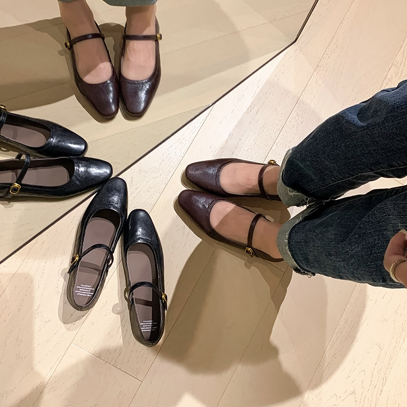 巨大で気持ちいいです新商品の羊皮マリー珍靴の女性の丸い頭の浅い口の1字はバックルをつけて通勤します。|undefined