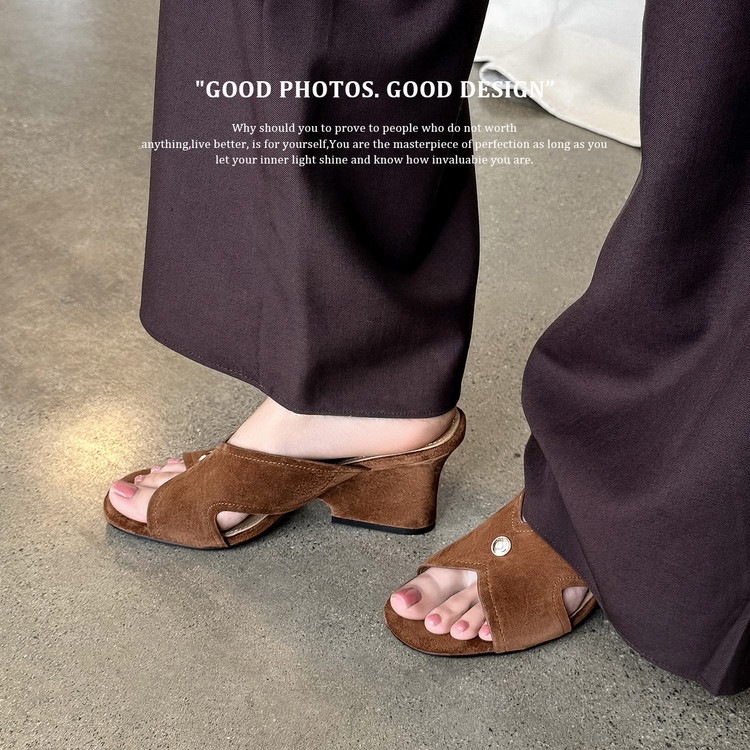 Sandal nữ da cừu hở mũi quai chéo gót xuồng 5 cm — màu nâu, Trang chủ, màu đen chi tiết 60