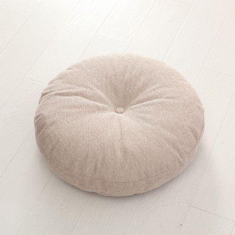 窓のヨガの床の大きいサイズの亜麻の蒲団の座布団は厚い円形の布芸のベランダの日本式の畳で座布団をします。|undefined