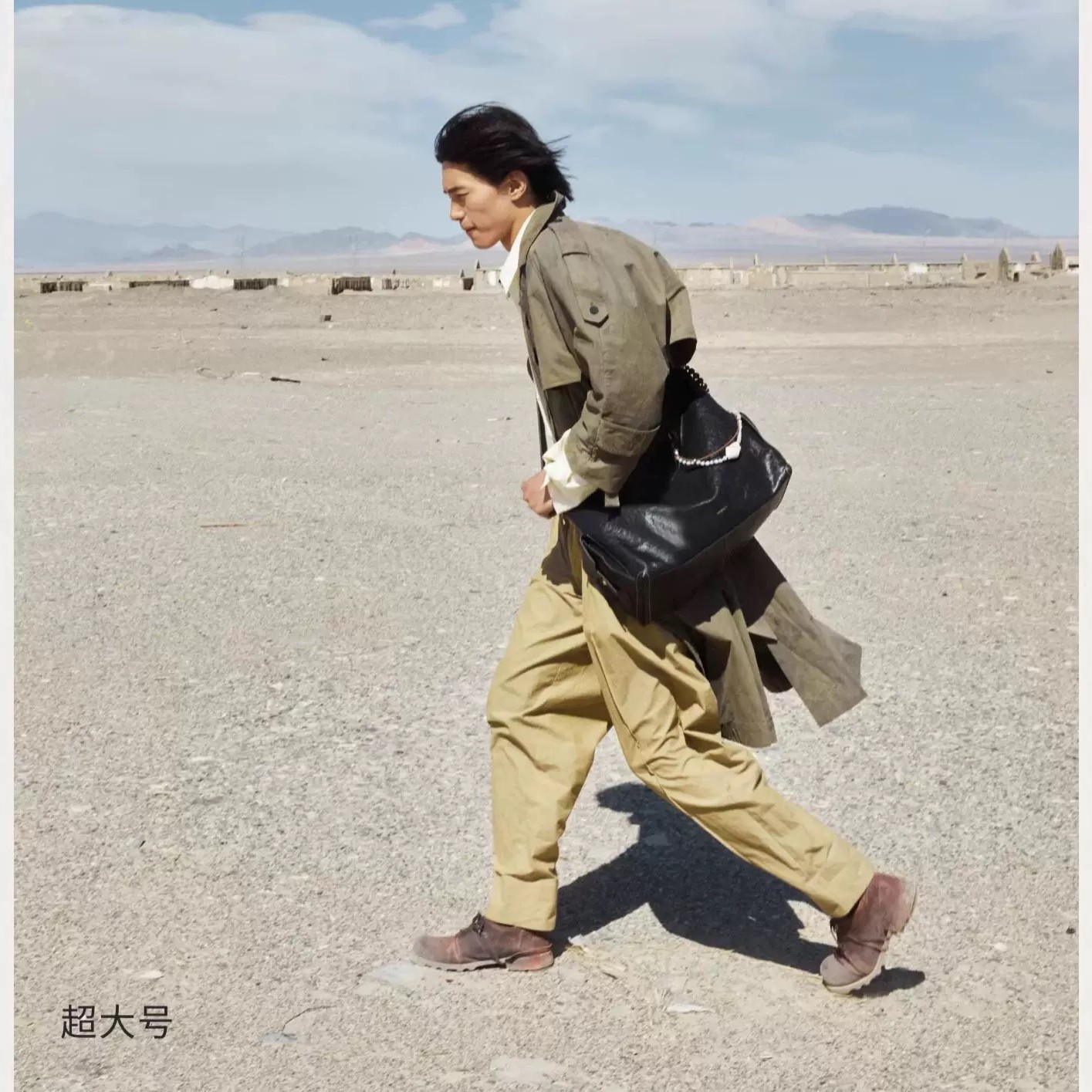 【ジャン・チーミンと同じスタイル】Songmont 山下裕松 トラベルホーボーバッグ 大容量 クロスボディ パソコンバッグ