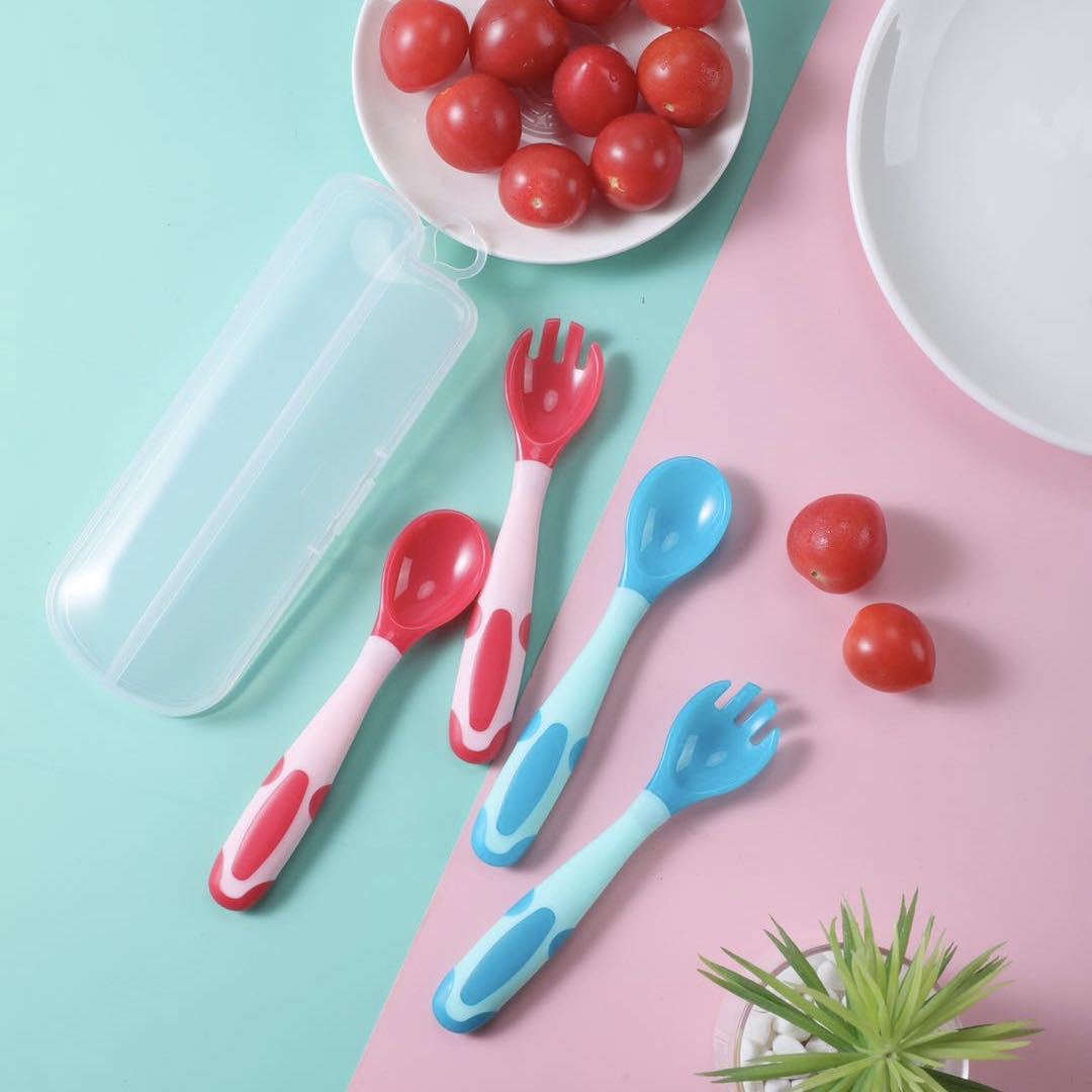 Baby twist spoon baby learning to eat training food supplement spoon children's tableware flexible spoon Fork gift storage box