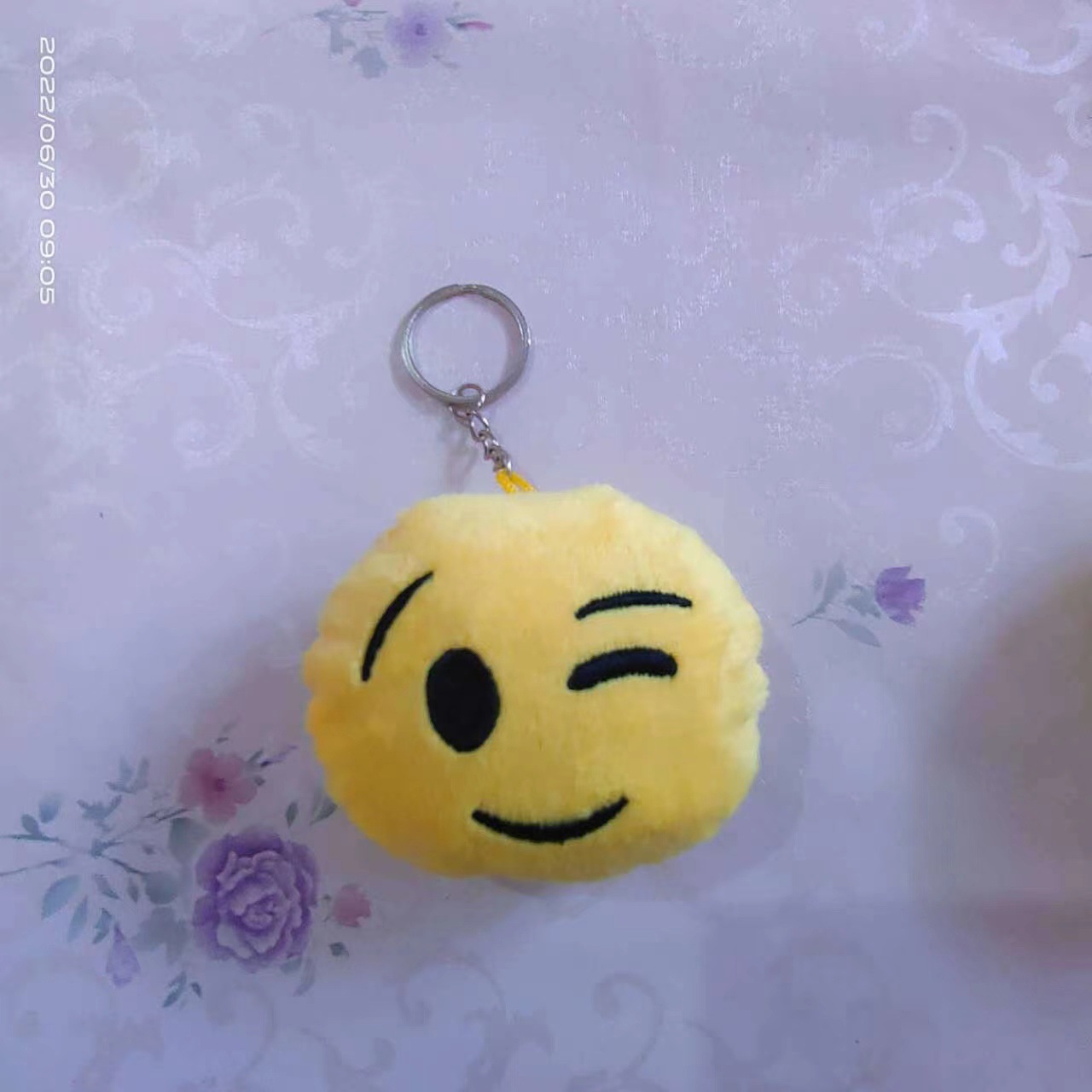 Juguetes de peluche transfronterizos pequeños emoticones colgantes mochilas llaves colgantes eventos de boda arrojar regalos colgantes al por mayor