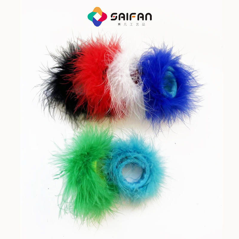 Cross-border nuevo colorido pluma felpa anillo lindo peludo Snap pulsera personalidad moda felpa correa para la muñeca