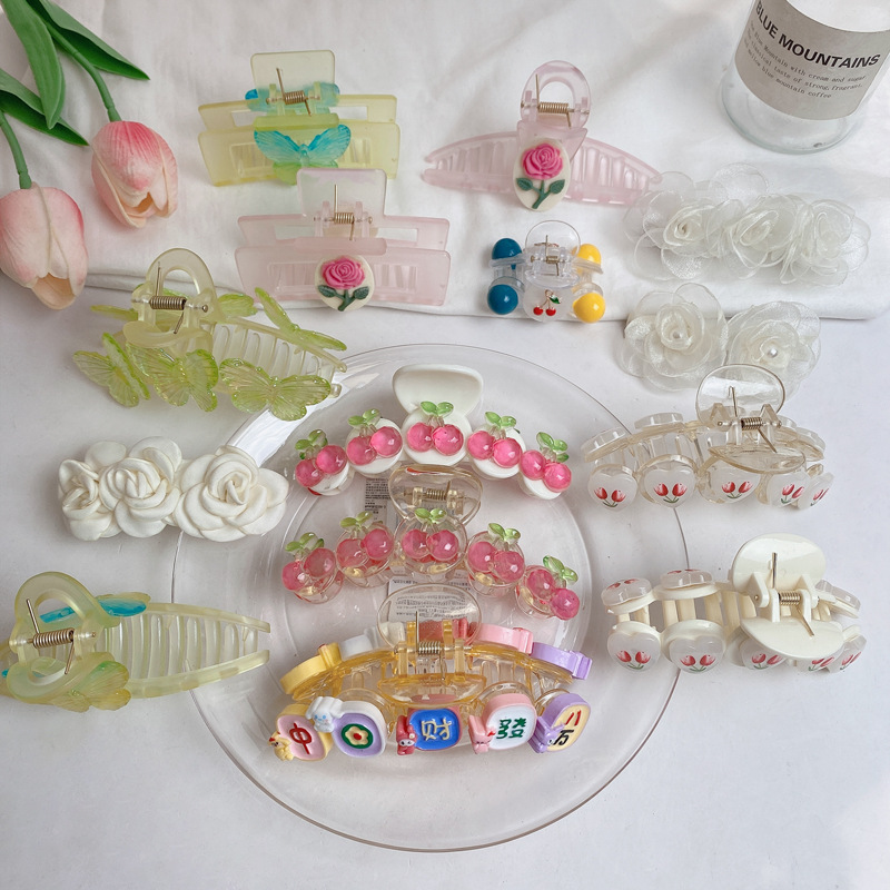 elegant cute hairgrip with butterfly