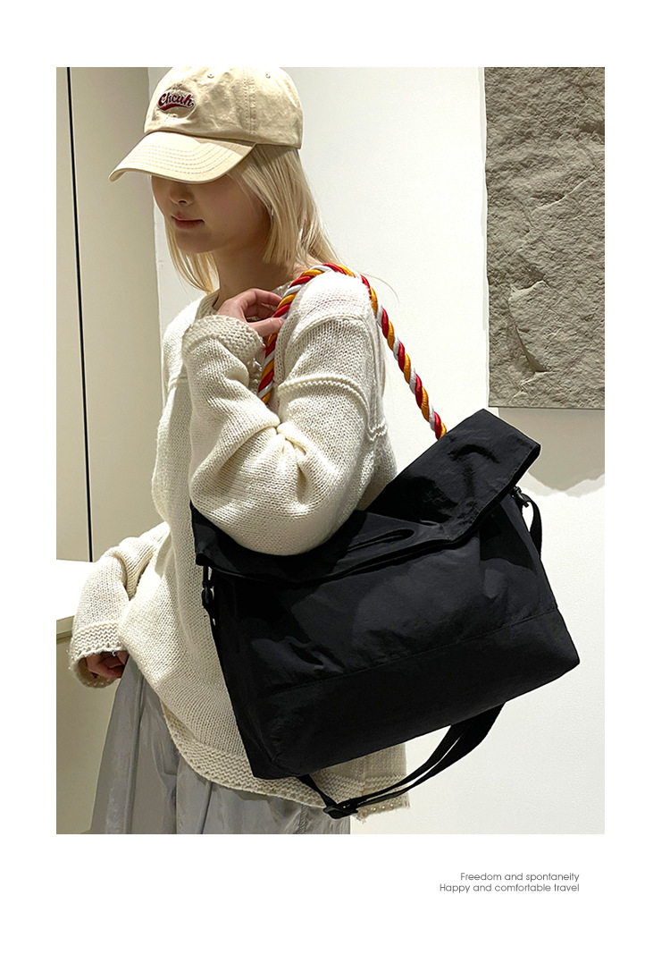 Colorful Fox's new niche women's thick-rope nylon fabric large-capacity commuter messenger single-shoulder bag undefined