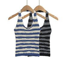 海滩度假风性感挂脖背心2025夏季新款露背条纹镂空吊带上衣