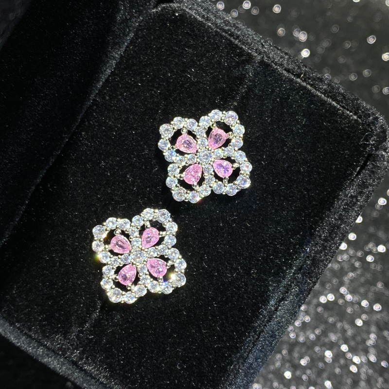 Mdalo Classic Rainbow Four-Leaf Clover Earrings for Women, 18K Plated, Simple Inlaid with Bright Zirconium Diamonds, Compact Multi-Color Set