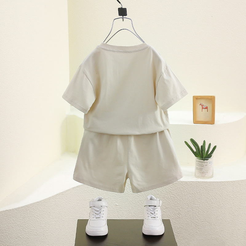 7820 Traje de manga corta de verano para niños 2025 Nueva camiseta de moda de verano para niños Baby Cool y guapo Traje de dos piezas