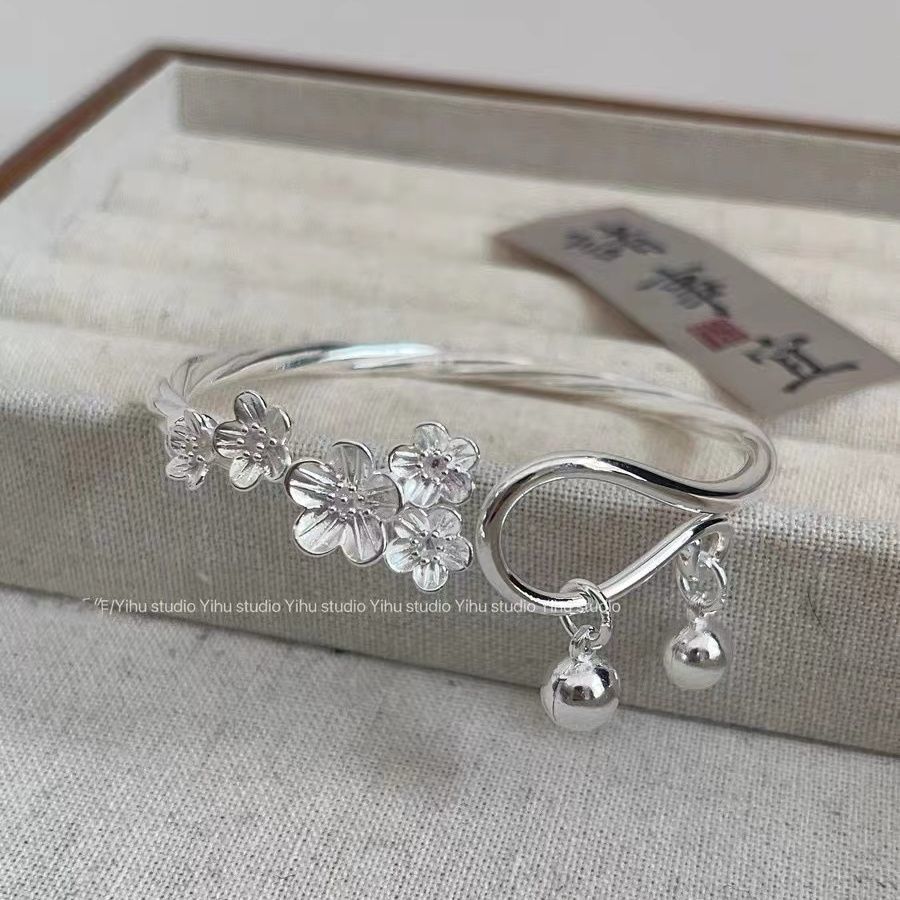 Brazalete de ciruela para mujeres simple y fresco, brazalete de ciruela ajustable y versátil para estudiantes de estilo chino, regalo de novia