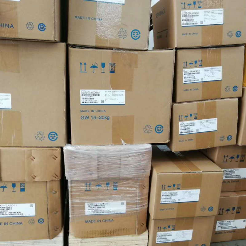 安川伺服  马达驱动控制器SGM7J-01AFC6S SGD7S-R90A00A002