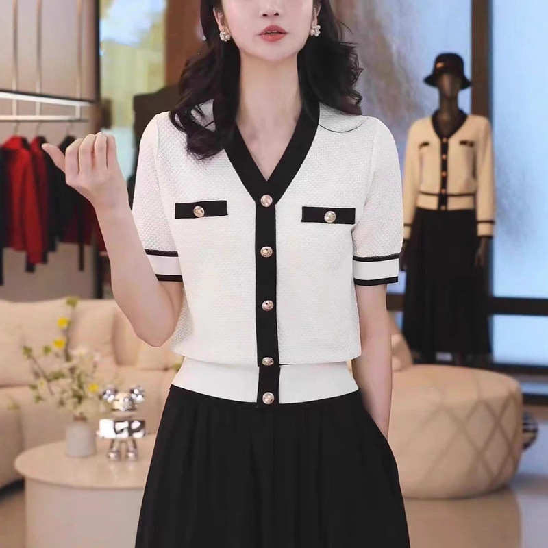 Mulberry Silk Small Fragrance V Neck Knitted Short-Sleeved Women's Summer T-Shirt 2025 New Ice Silk Elegant Fashionable Thin Top