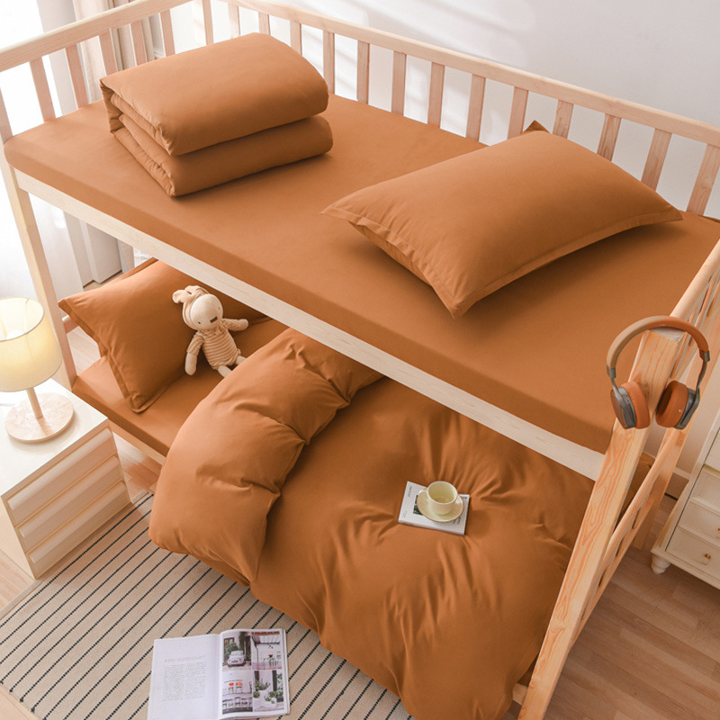 Juego de algodón cepillado de tres piezas Juego de algodón de cuatro piezas Ropa de cama para dormitorio de estudiantes 0.9m Ropa de cama individual Ropa de cama Funda de edredón