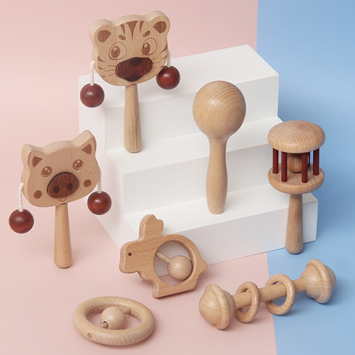 Set of Wooden Rattles and Shakers for Infants and Toddlers, Suitable for Newborn Boys and Girls, 0-6 Months Old, Birthday Gift Toys