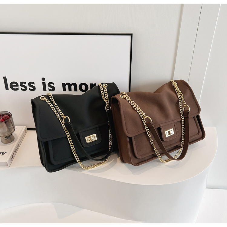 Large capacity for women's autumn and winter 2023 new fashionable frosted chain crossbody commuting tote bag_voghion.com