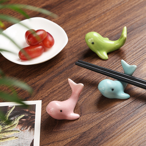 Japanese-style small whale household chopstick holder creative ceramic chopstick stand hotel restaurant dining table tableware daily accessory chopstick rest
