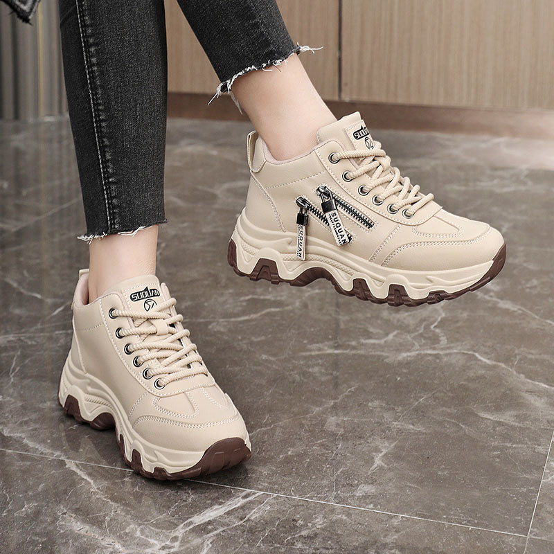 ZY7830 nuevos zapatos blancos transpirables primavera y otoño soleas delgadas de ocio de altura resistente al desgaste zapatos de skate académicos coreanos