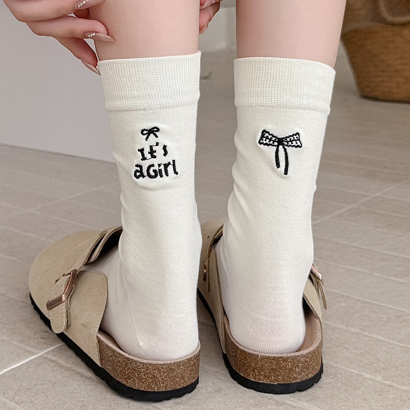 zhuji socks women‘s pure cotton boneless bunching socks autumn and winter ins fashionable letters heel embroidered bow tube socks