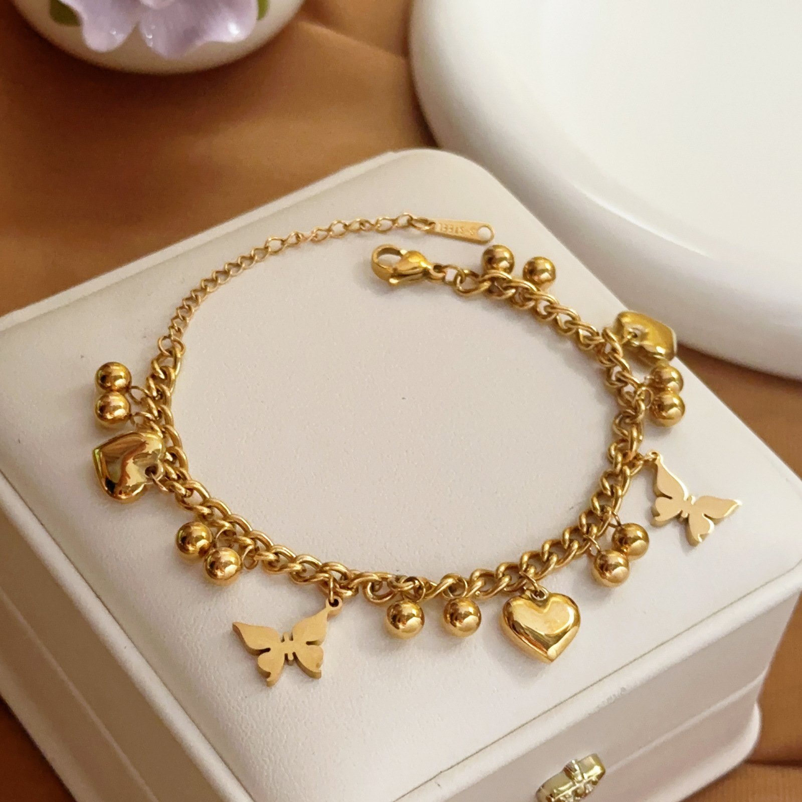 Butterfly Heart Accessible Luxury Exquisite New Niche Non-Fading Titanium Steel 18K Gold Retro Bracelet Women's High Version Jewelry