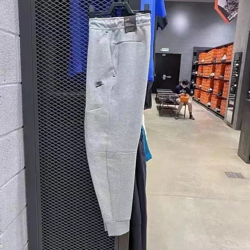 Nike Tech Fleece Sweatpants Grey