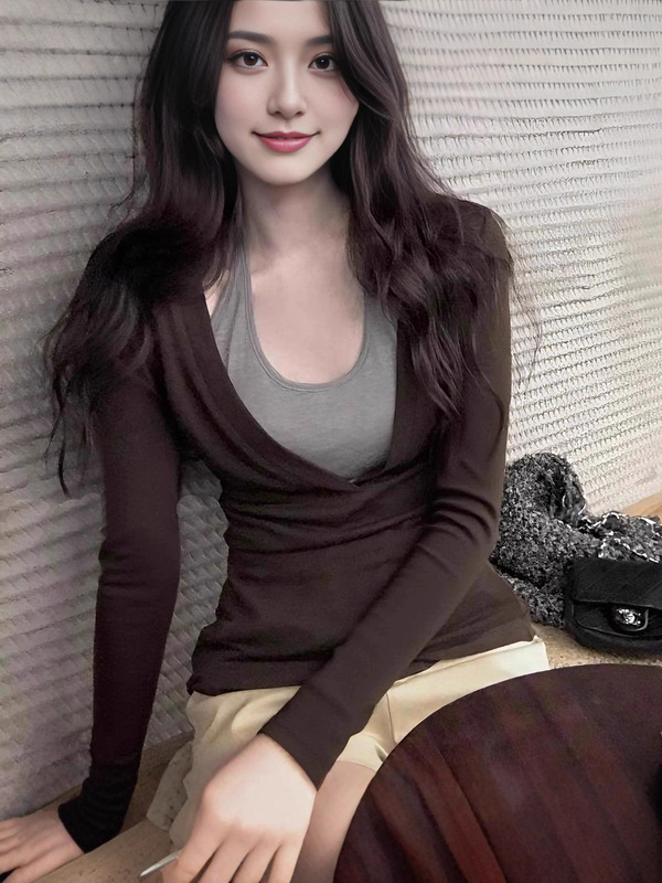 2025新款小众背心女辣妹修身V领长袖撞色挂脖修身t恤女假两件|undefined
