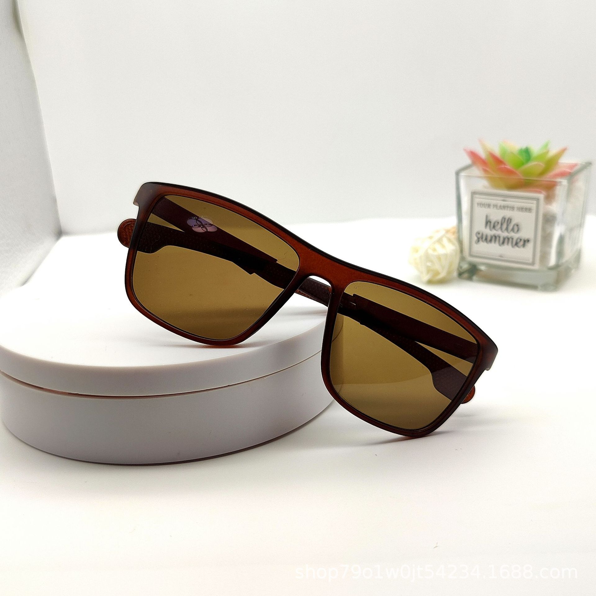 summer women's sunglasses