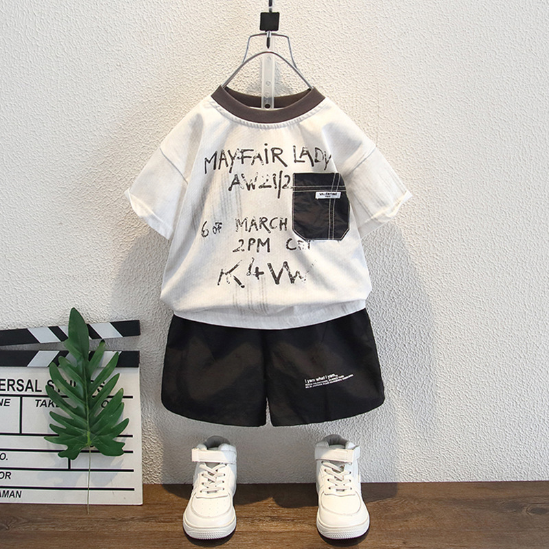 7988 Traje de verano para niños para niños 2025 nuevo estilo verano delgado niño hermoso traje de dos piezas de manga corta moda fresca