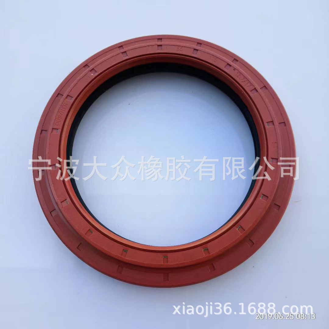 上汽跃进C300/C500后轮油封 85*115*12.7/17