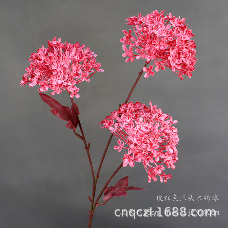 Rosa rojo de tres cabezas de madera Hortensia