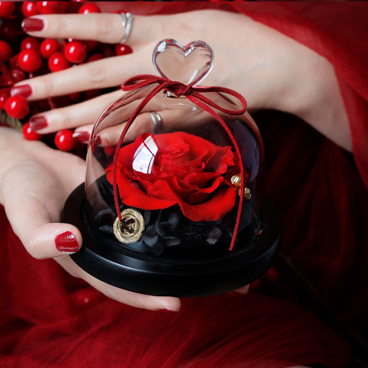 Regalo para el Día de la Madre, flor eterna, pequeña rosa en forma de corazón, cúpula de cristal, caja de regalo, adorno de flor eterna terminado en Yunnan