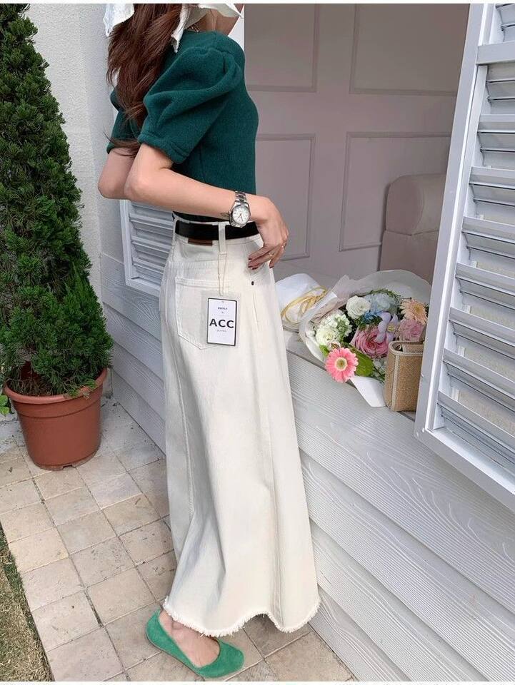 Chân váy denim nữ cạp cao dáng chữ A đuôi cá dài trung bình viền xù — Màu trắng nhạt (chất lượng cao) chi tiết 8