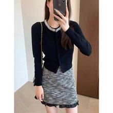 重工精致订珠 羊毛亲肤手工缝绣串珠扣香风黑色针织开衫D0923Z